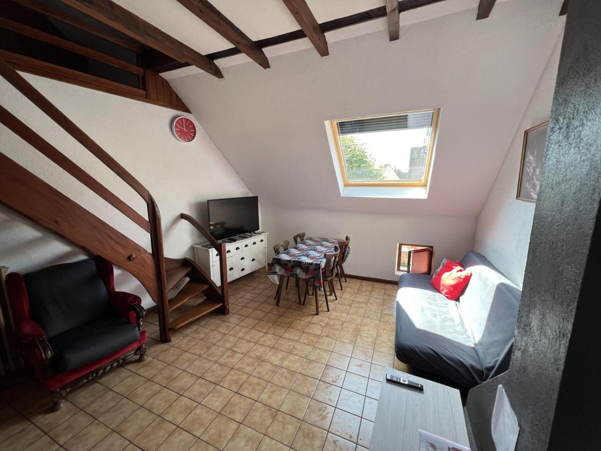 Ferienhaus Des 5 Cigognes Rouge Mittelwihr